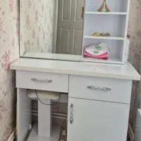 دو عدد تخت و میز آرایش|تخت و سرویس خواب|بیجار, |دیوار