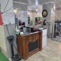 مغازه تجاری زیرزمین
