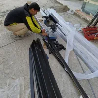 شیشه سکوریت و کرکره برقی (نصب تعمیرات)|خدمات پیشه و مهارت|قم, رضویه|دیوار