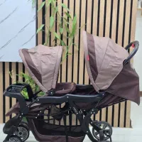 کالسکه دوقلو