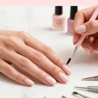 آموزش ناخن و آرایشگر  حرفه ای