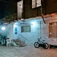 فروش حیاط قابل ساخت ۱۹۶ متری خ امام