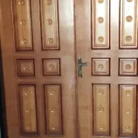 سلام درب چوبی نو و تمیز تخفیف هم دارد