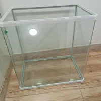 آکواریوم شیشه خم با تمام امکانات