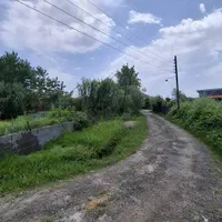 اینجا یه ویلا باغ ۲۰۰۰ متری خوشگل داشته باش