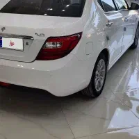 دنا پلاس ۶ دنده توربو ۴۰۲