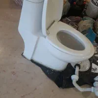 توالت فرنگی در حد نو