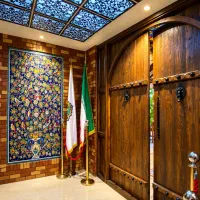 جمهوری ، ۴۰۰ متر سفره خانه