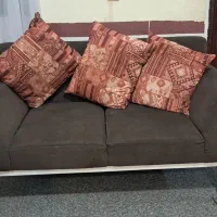 مبل هفت نفره و میز عسلی