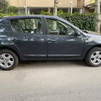 رنو ساندرو اتوماتیک صفر کیلومتر مدل ۹۸