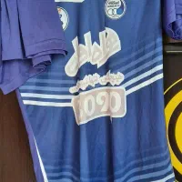 پیراهن استقلال