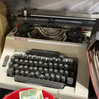 دستگاه تایپ دیجیتالی