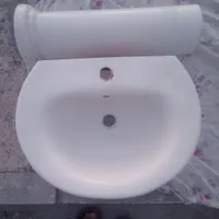 دست شور وپایه در حد نو بدون تراک وشکستگی