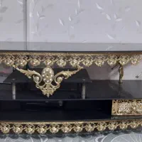 میزتلویزیون برنجی