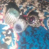 انگشتر‌نقره‌توپاز‌یاقوت‌سرخ‌شجر