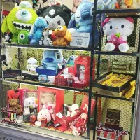 ویترین پیشخوان قفسه استند میز چوبی و شیشه ای درحد