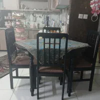یه دست میز چهار نفر مشکی
