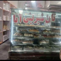 ویترین قنادی