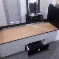 تخت خواب نوجوان