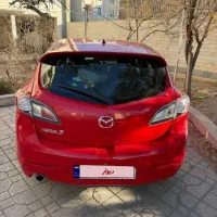 فروش مزدا سه هاچ بک قرمز|خودرو سواری و وانت|تهران, گلستان (شهرک راه آهن)|دیوار