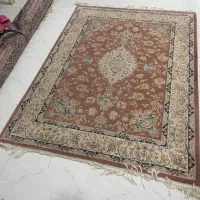 فرش و بقیه وسایل همه باهم هفت تومن|پشتی|آستانه اشرفیه, |دیوار