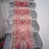 فرش ماشینی راه پله سی متری در حد نو