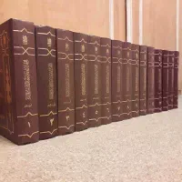 بیش از ۱۰۰۰ کتاب