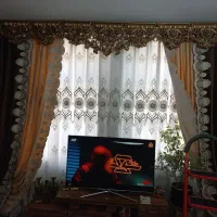 تاج  پرده در حد نو