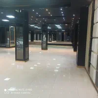 مغازه تجاری ۱۰۰۰ متر بر خیابان احمداباد|اجارهٔ مغازه و غرفه|اصفهان, گلزار|دیوار