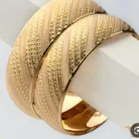 حدود ۳۰ گرم طلا
