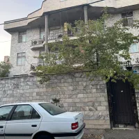 ۱۰۰ متر دارای ۴ واحد مسکونی دبستان