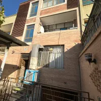 ویلایی شمالی ۴ واحد حیاط بزرگ|فروش خانه و ویلا|فولادشهر, B2|دیوار