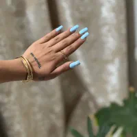 کاشت ناخن ترمیم ناخن|خدمات آرایشگری و زیبایی|مشکیندشت, |دیوار