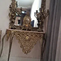 آینه و کنسول سلطنتی