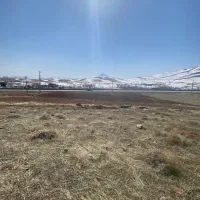 زمین بالای گردنه صلوات اباد جنب بازرسی