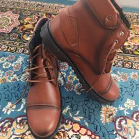 دو جفت کفش|کیف، کفش، کمربند|آشخانه, |دیوار