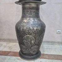 گلدان مجلسی قدیمی ارتفاع ۱ متر سنگین