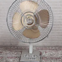 پنکه رومیزی ژاپنی اصل|پنکه و تصفیهکنندهٔ هوا|اصفهان, سرتاوه|دیوار