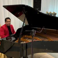 تدریس حرفه ای پیانو ،ارگ ، سنتور،تنبک در منزل شما