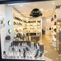 فروشنده خانم یا آقا تمام وقت گالری کیف وکفش آبرسان|استخدام بازاریابی و فروش|تبریز, |دیوار