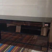 میز تلویزیون سالم و در حد نو