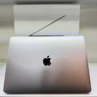 MacBook pro 2020 512 13inch فقط انباکس شده سایکل۲