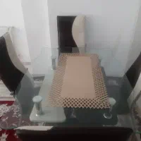 میز ناهارخوری ۴ نفره شیشه ای  تمیز و شیک