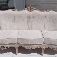 رنگ کاری مبلمان وسرویس خواب وانواع صنایع چوبی