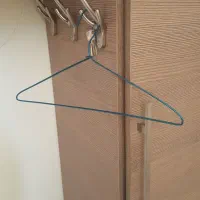 چوب لباسی مفتولی با روکش پلاستیکی