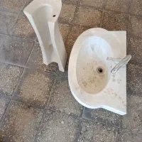 روشویی پایه دار