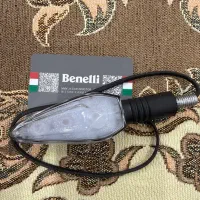 چراغ راهنما بنلی 300