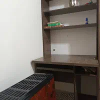 کتابخانه درحد نو میز کامپیوتر