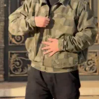 کاپشن چریکی خلبانی