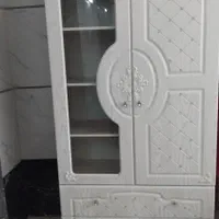 کمد لباس و آویزی